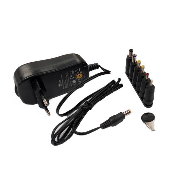 Adaptador Universal Utek UT-UCH24 3-12V con 7 Conectores